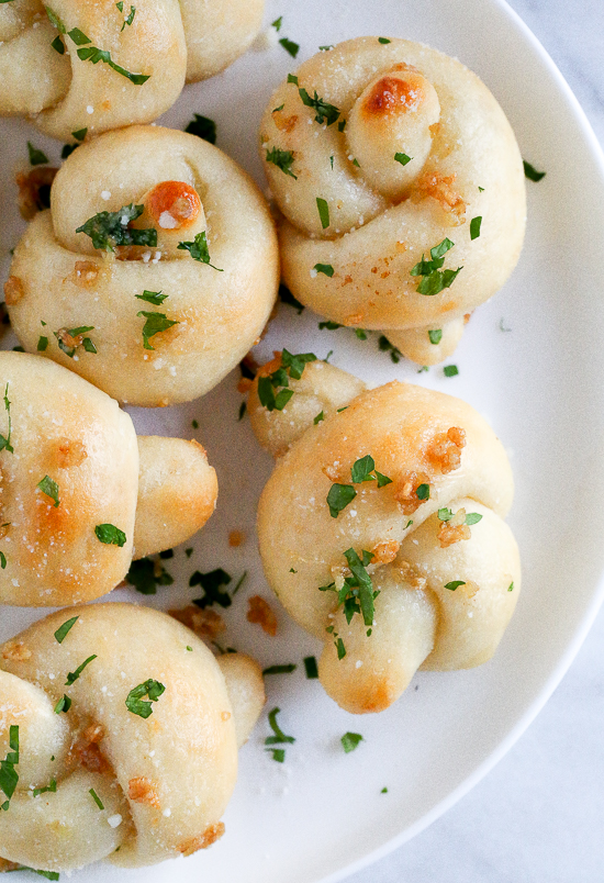 Easy Garlic Knots